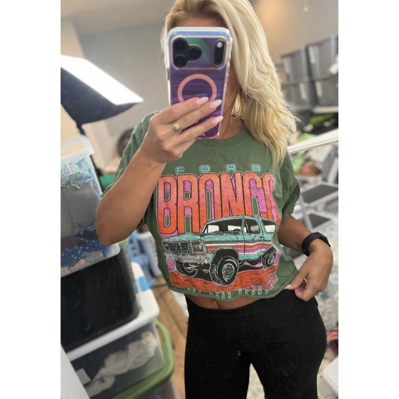 Junk Food Clothing Tops - Junk Food Clothing Ford Bronco Off Road Ready Flea Market Women's M Crop Tee